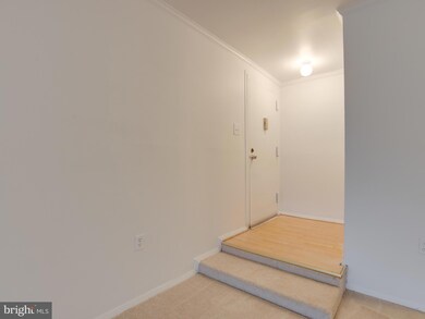 406 Girard St unit 302, Gaithersburg, MD 20877 - photo 3