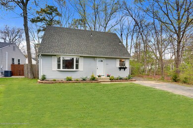 1202 Kennebec Rd Lacey-large-004-019-Fro
