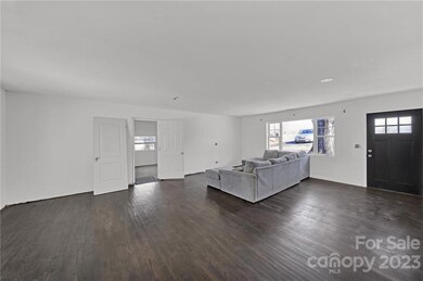 507 Lake View Dr, Fort Mill, SC 29715 - photo 3