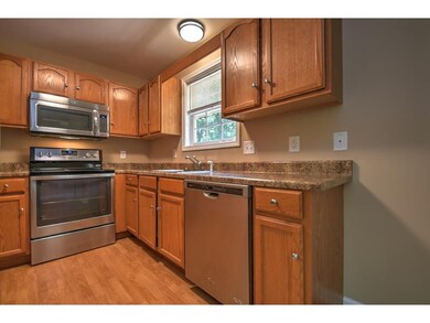 2200 Lauderdale Dr, Johnson City, TN 37601 - photo 6