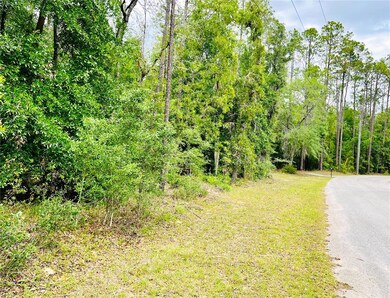 Located In The Woodlands of The Village of Rainbow Springs, 