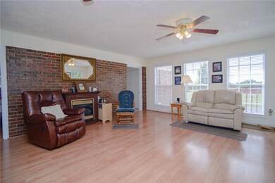 1270 Bethlehem Church Rd, Shelbyville, TN 37160 - photo 7