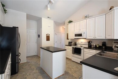 8759 Kaitlin Ct, Mechanicsville, VA 23116 - photo 5