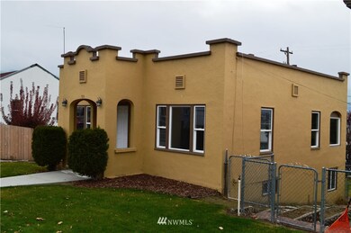 710 N Baker Ave, East Wenatchee, WA 98802 - photo 2