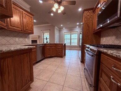 33 Tewkesbury Circle Dr, Bella Vista, AR 72714 - photo 3