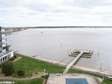 Waterfront/Dock/Pier