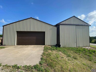 9320 SW Jordan Rd, Wakarusa, KS 66546 - photo 2