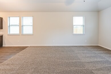 11012 Patriot Ct, Cleveland, TX 77328 - photo 3