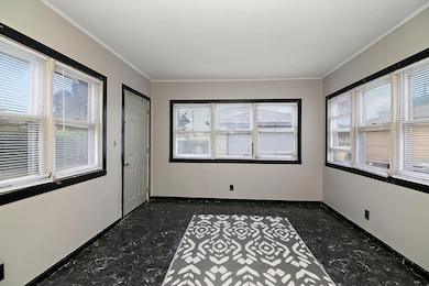 729 N Webster Cir W, Kankakee, IL 60901 - photo 6