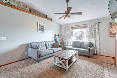 841 Carriage Ct, Maize, KS 67101 - photo 4