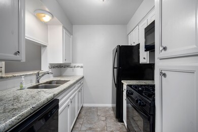 1710 Indiana St unit 12, Houston, TX 77006 - photo 7