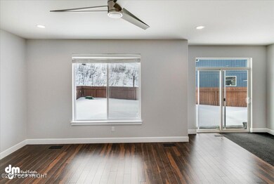 06-Living Room_ELI01034