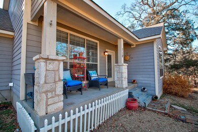 718 Kiowa Dr E, Gainesville, TX 76240 - photo 4