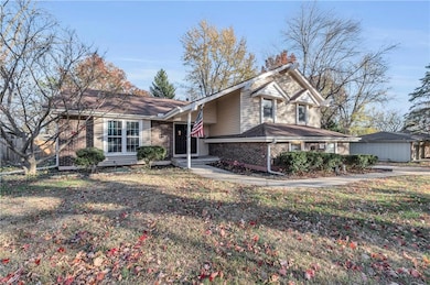 10933 Poplar Ave, Kansas City, MO 64137 - photo 4