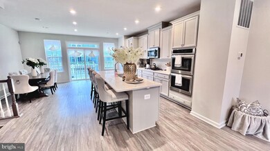 2730 Pinebrook Rd, Landover, MD 20785 - photo 7