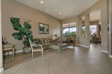 11428 E Whitethorn Dr-small-009-35-Tiled