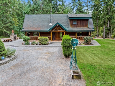 Circular Drive Offering Tons of Parking.