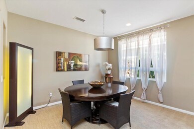 09-Dining Area
