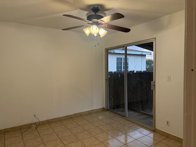 724 W Sonora Ave, Tulare, CA 93274 - photo 7