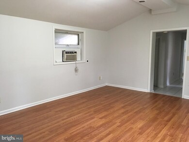 23601 Peach Tree Rd, Clarksburg, MD 20871 - photo 5