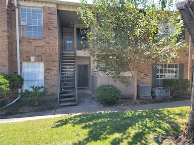 2626 Holly Hall St unit 403, Houston, TX 77054 - photo 4