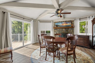 7-web-or-mls-32 Scenic Dr (7)