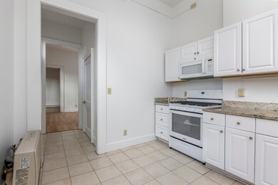 24 Deering St_#2_W5_005