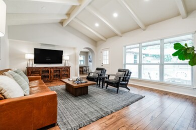 1014 Lynn Cir, Friendswood, TX 77546 - photo 5