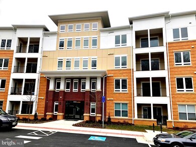 Enclave unit 405, Fairfax, VA 22031 - photo 3