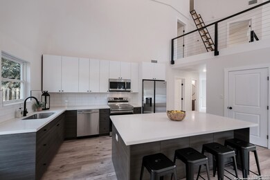 25318 Starling Dr, San Antonio, TX 78255 - photo 3