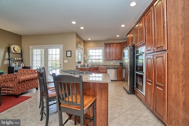 25843 Mews Terrace, Chantilly, VA 20152 - photo 6