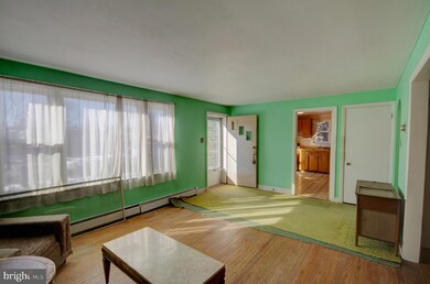 835 W 4th St, Lansdale, PA 19446 - photo 4