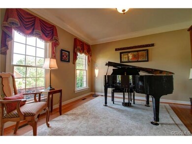 Lovely Living Room, Music Room or Study/Library wi