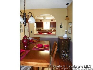 Kitchen Archway & Bar