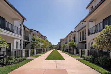 4552 NW 83rd Path, Doral, FL 33166 - photo 2