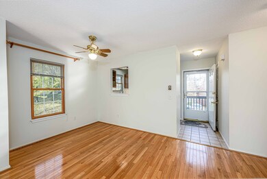 53 Brushy Plain Rd unit 8B, Branford, CT 06405 - photo 7