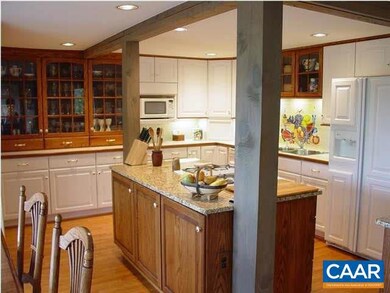 301 Gillums Ridge Rd, Charlottesville, VA 22903 - photo 7