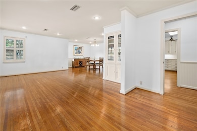 426 Williamson Place, Corpus Christi, TX 78411 - photo 3