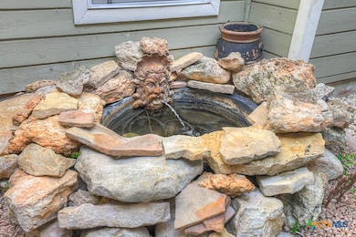 3915 Chimney Springs Dr, San Antonio, TX 78247 - photo 6