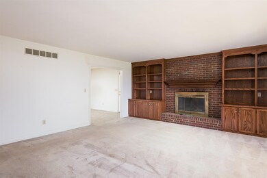 955 Gwinn Island Rd, Danville, KY 40422 - photo 4