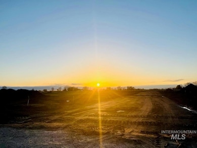 622 & 811 Biscotti Loop, Heyburn, ID 83336 - photo 2