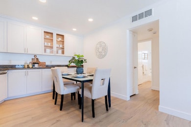 1945 Mount Vernon Ct unit 14, Mountain View, CA 94040 - photo 6