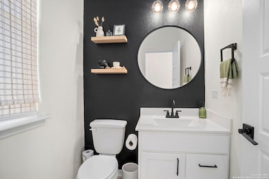 400 Sambar Bay Dr, Boerne, TX 78006 - photo 7