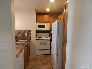 22700 30th Ave S unit 201, Des Moines, WA 98198 - photo 3