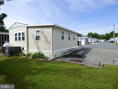 337 Pine Cone Dr, Berlin, MD 21811 - photo 4