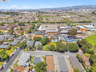 310 Spruce St, Alameda, CA 94501 - photo 3