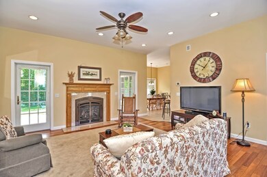 8 Mackady Ct, Westport, MA 02790 - photo 5