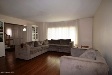 626 Meadowland Ave, Kingston, PA 18704 - photo 6