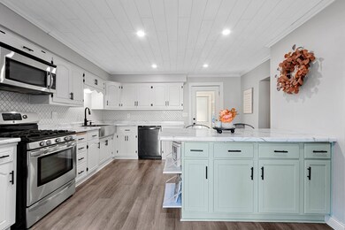 327 Main St, Oconto, WI 54153 - photo 3