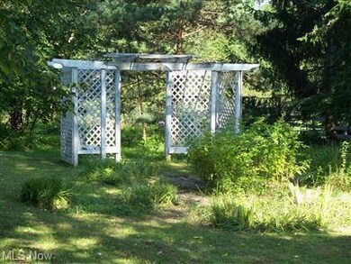 152 N Bissell Rd, Aurora, OH 44202 - photo 5